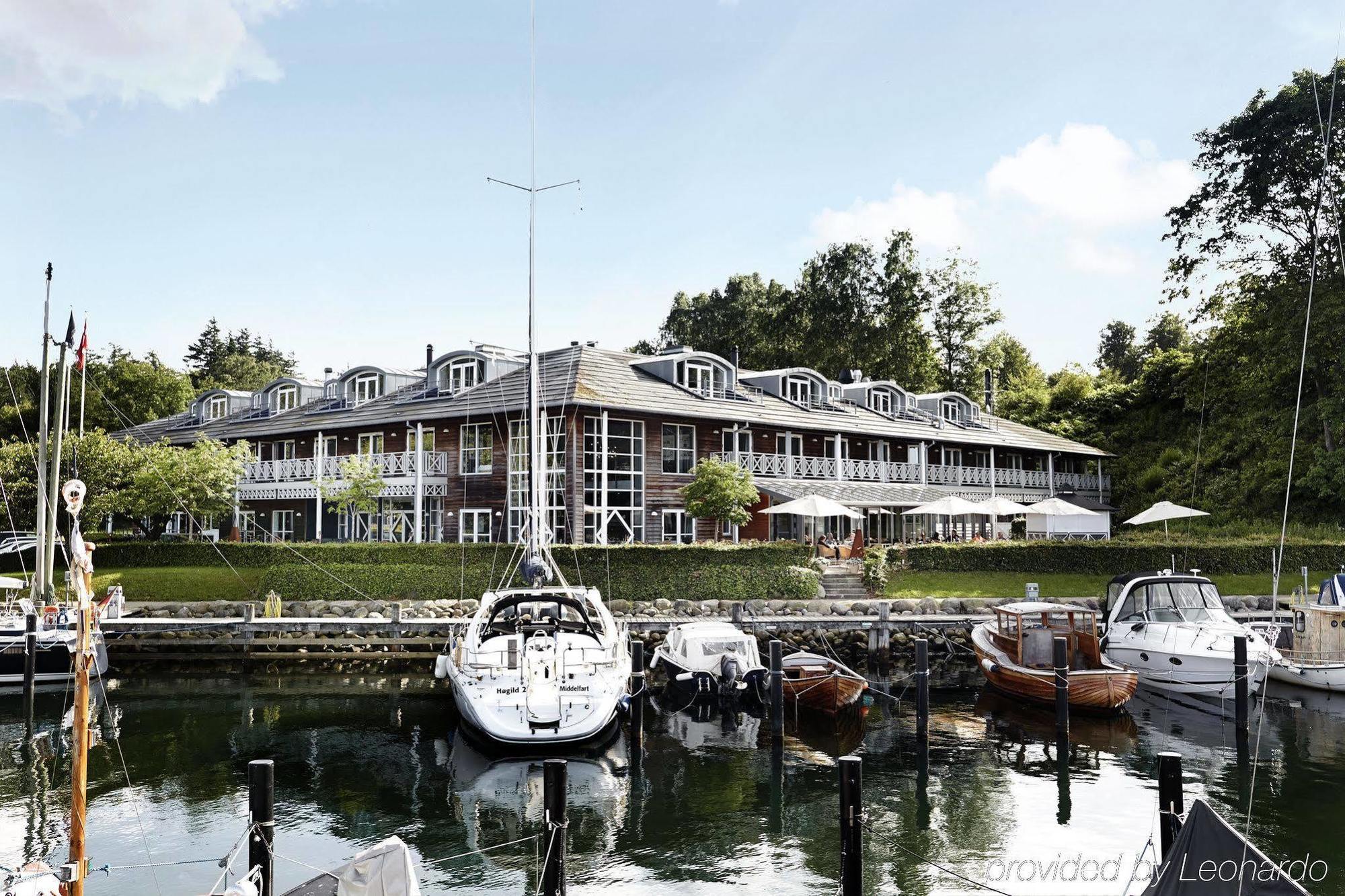 Comwell Kongebrogaarden Hotel Middelfart Exterior foto