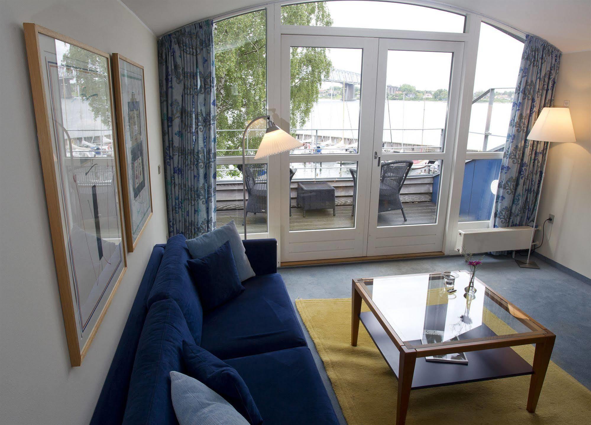 Comwell Kongebrogaarden Hotel Middelfart Exterior foto